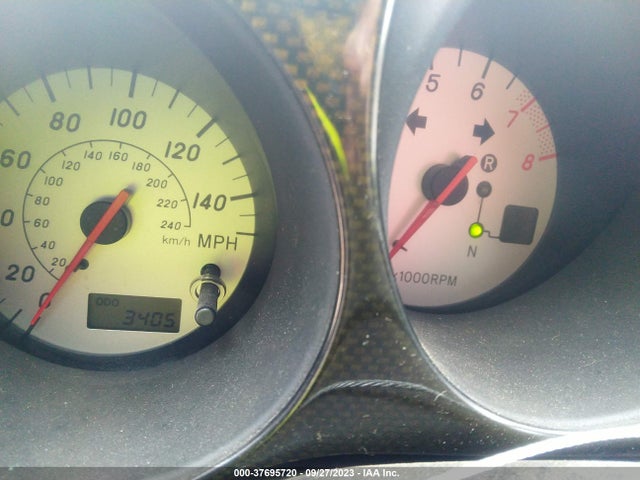 2002 TOYOTA MR2 SPYDER VIN: JTDFR320520051592