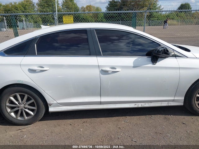 Hyundai SONATA SE 2019 5NPE24AF9KH735253 Image 12