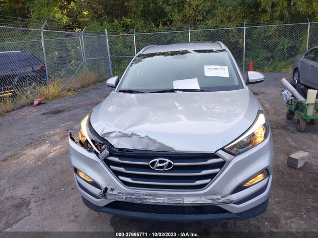 Hyundai Tucson Se Plus 2017 KM8J33A40HU381217 Image 13