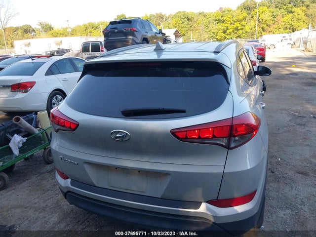 Hyundai Tucson Se Plus 2017 KM8J33A40HU381217 Image 17