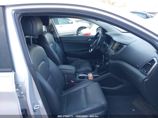 Hyundai Tucson Se Plus 2017 KM8J33A40HU381217 Image 5