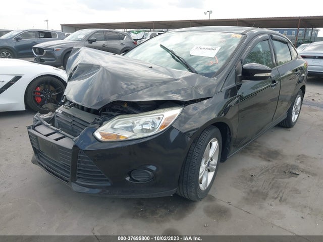Ford FOCUS SE 2014 1FADP3F20EL362557 Image 2