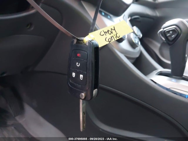 Chevrolet SONIC LT 2014 1G1JC6SH8E4232162 Image 11