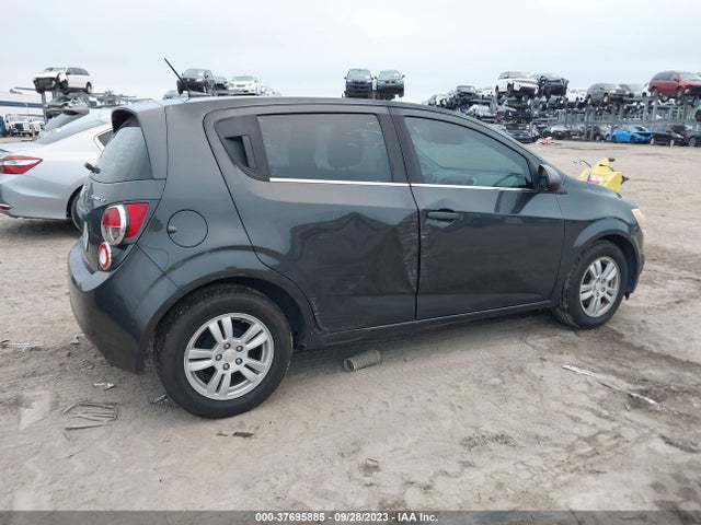Chevrolet SONIC LT 2014 1G1JC6SH8E4232162 Image 4