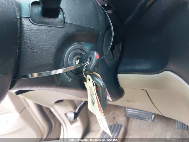 2002 HONDA ODYSSEY EX-L W/DVD/LEATHER VIN: 2HKRL18092H523211