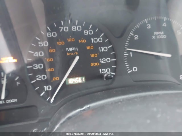 2002 SATURN SC 3DR VIN: 1G8ZY12742Z162755