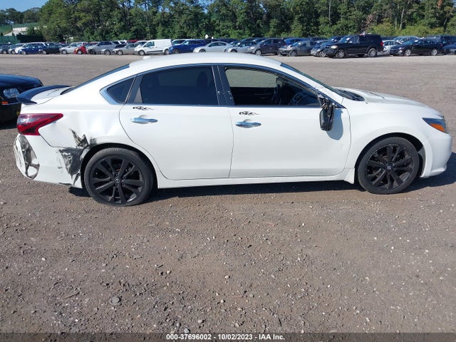 Nissan Altima 2.5 Sr 2018 1N4AL3AP1JC243752 Image 13