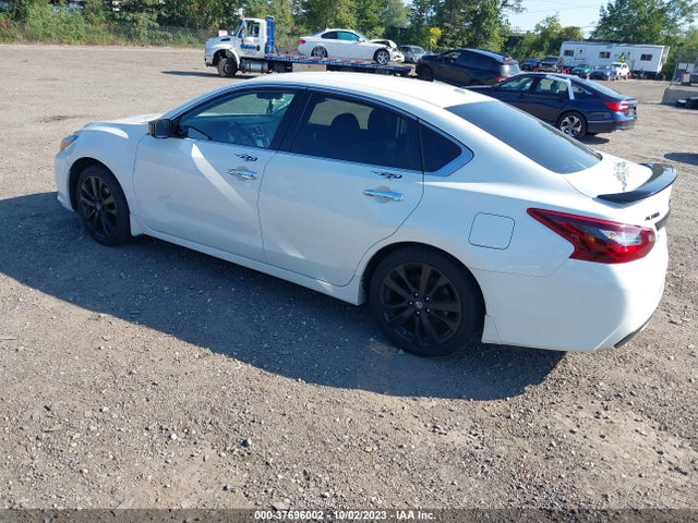Nissan Altima 2.5 Sr 2018 1N4AL3AP1JC243752 Image 3