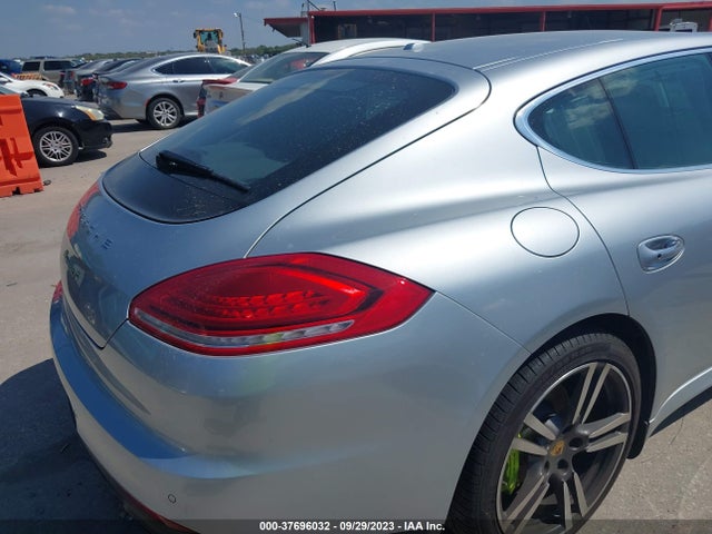 2014 PORSCHE PANAMERA S E-HYBRID VIN: WP0AD2A7XEL044853