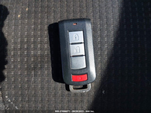 2015 MITSUBISHI MIRAGE ES VIN: ML32A4HJXFH006850