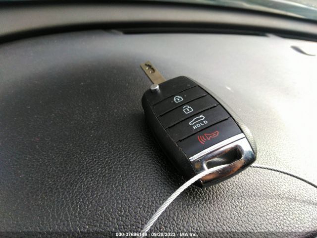 5XXGT4L34KG365124 KIA Optima Lx