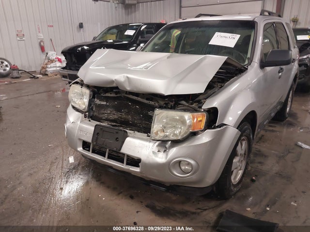2009 FORD ESCAPE XLT VIN: 1FMCU93749KA08632