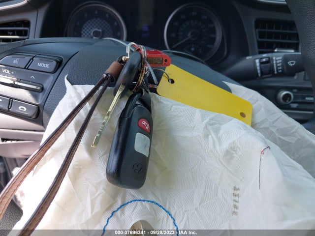 Hyundai ELANTRA SEL 2019 5NPD84LFXKH440220 Image 11
