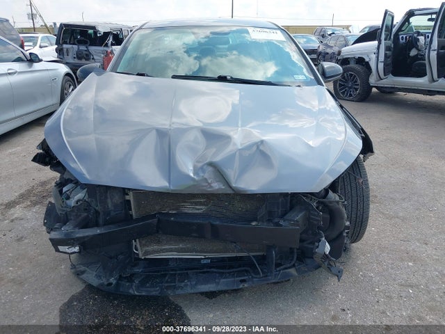 Hyundai ELANTRA SEL 2019 5NPD84LFXKH440220 Image 12