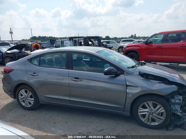Hyundai ELANTRA SEL 2019 5NPD84LFXKH440220 Image 13