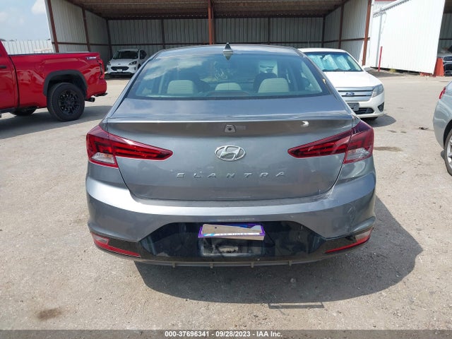 Hyundai ELANTRA SEL 2019 5NPD84LFXKH440220 Image 16