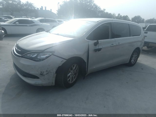 Chrysler Pacifica Touring 2017 2C4RC1DG9HR721737 Image 2