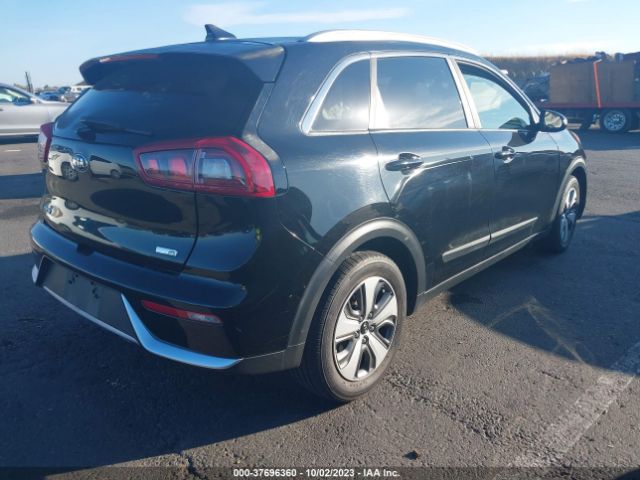 KNDCB3LC5K5253321 KIA NIRO LX