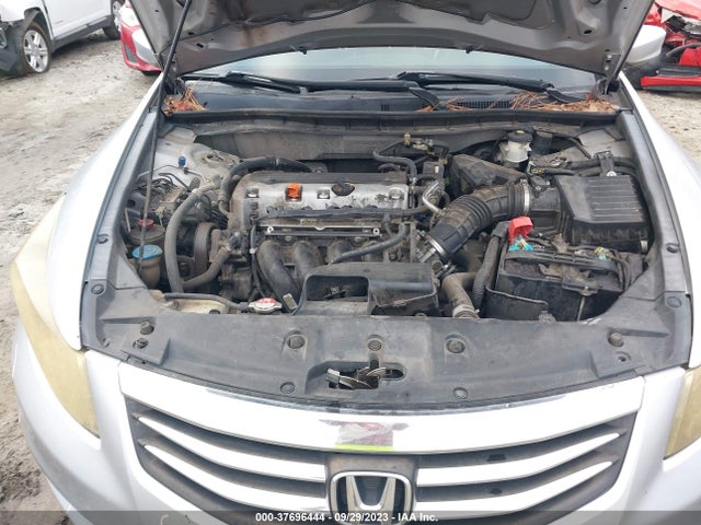 2011 HONDA ACCORD 2.4 LX-P VIN: 1HGCP2F40BA058977