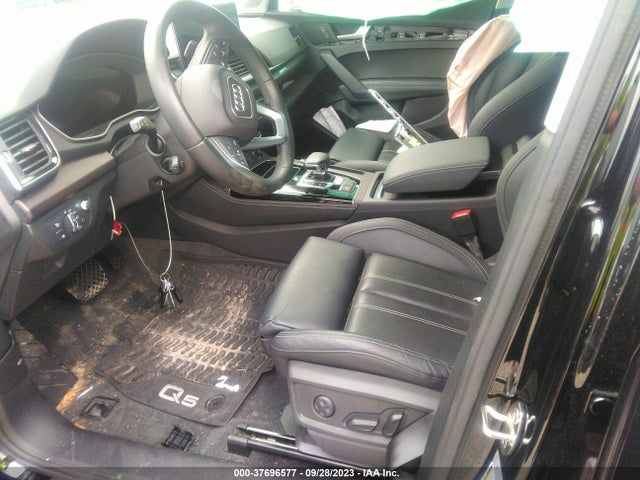 WA1CAAFY8M2052865 Audi Q5 Prestige
