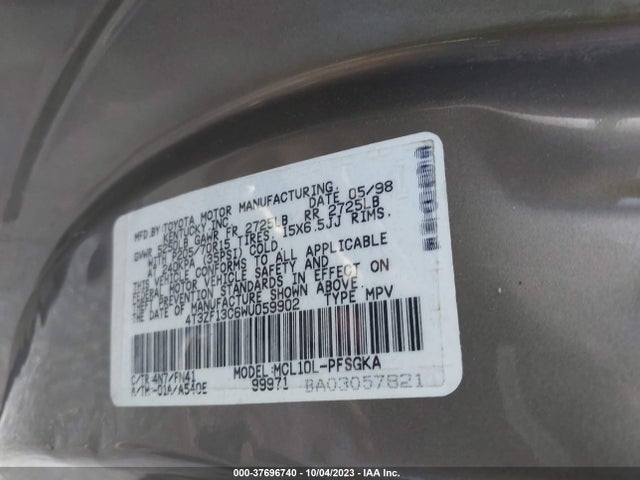 1998 TOYOTA SIENNA LE/XLE VIN: 4T3ZF13C6WU059902
