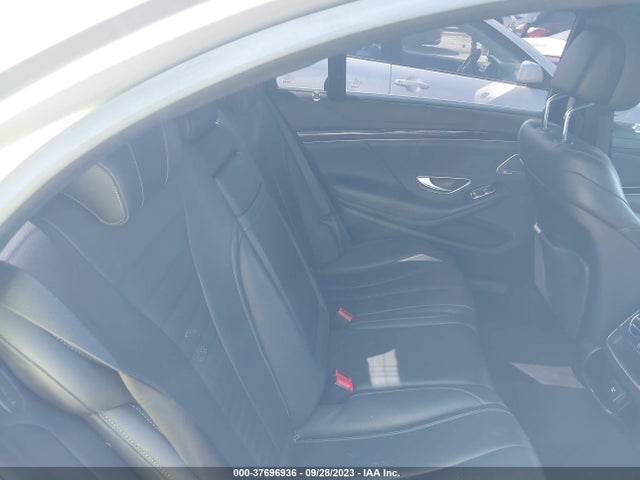 WDDUG8CB5FA095043 Mercedes-Benz S-class S 550
