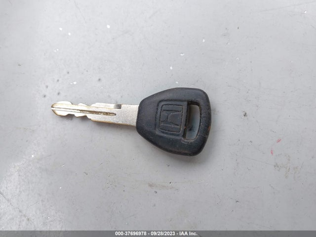 2001 HONDA ACCORD CPE EX W/LEATHER VIN: 1HGCG22581A008535
