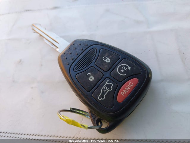 Chrysler 200 Limited 2014 1C3CCBCG1EN171718 Image 11