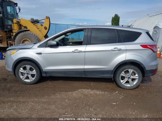 1FMCU0G73GUB08373 Ford ESCAPE SE