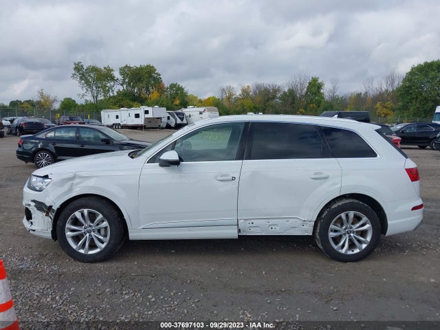 WA1LAAF75KD028855 Audi Q7 Premium Plus