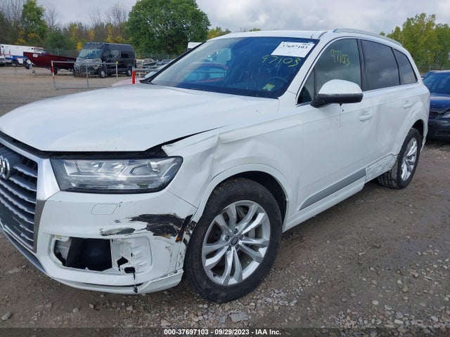 WA1LAAF75KD028855 Audi Q7 Premium Plus