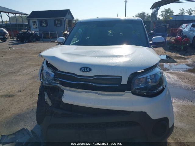 KNDJN2A22H7438099 KIA Soul Base