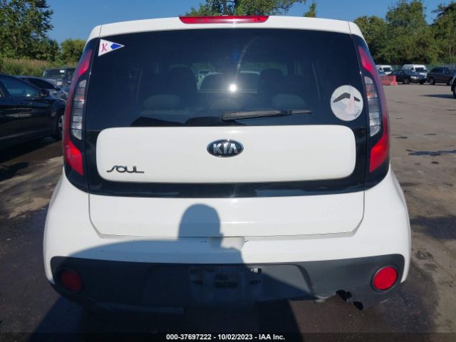 KNDJN2A22H7438099 KIA Soul Base