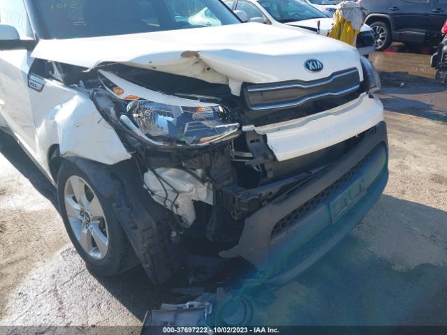 KNDJN2A22H7438099 KIA Soul Base