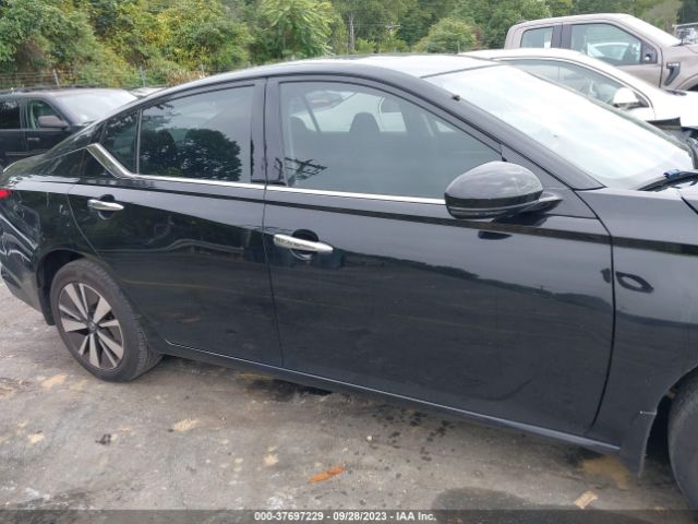 1N4BL4DW1KC196012 Nissan Altima 2.5 Sv