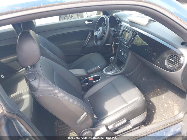 3VWF17AT6GM607761 Volkswagen Beetle Coupe 1.8t Fleet Edition