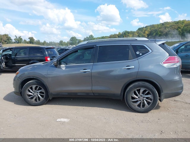 2015 NISSAN ROGUE SL VIN: 5N1AT2MT9FC852636