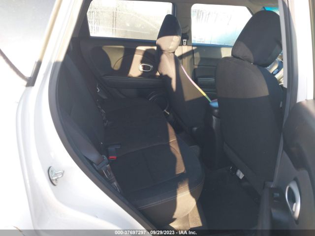 KNDJN2A27F7171409 KIA Soul Base