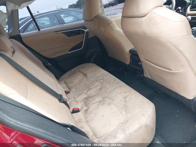 Toyota RAV4 LE 2019 JTMH1RFV4KD502691 Image 8
