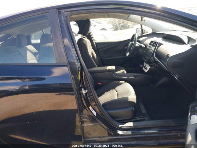 Toyota Prius Two 2017 JTDKBRFU0H3025220 Image 5