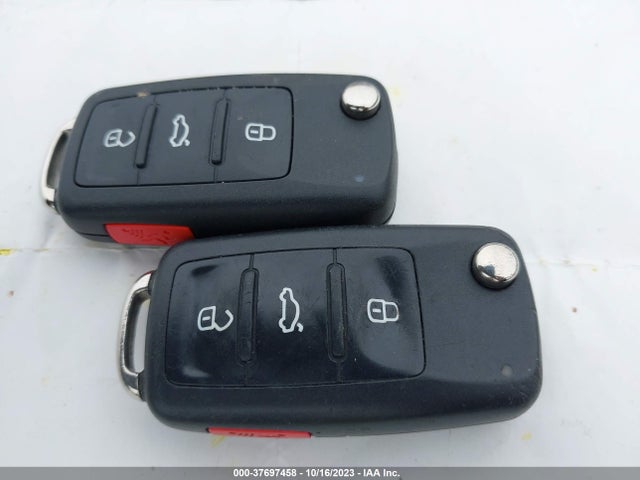 3VWB17AJ6GM257951 Volkswagen Jetta Sedan 1.8t Sport