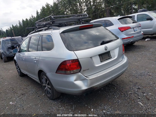 3VWPL7AJXEM601696 Volkswagen Jetta Sportwagen Tdi