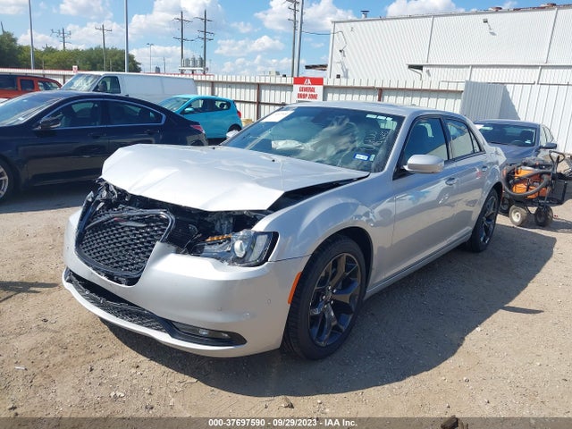 Chrysler 300 300s 2023 2C3CCABG9PH609117 Image 2