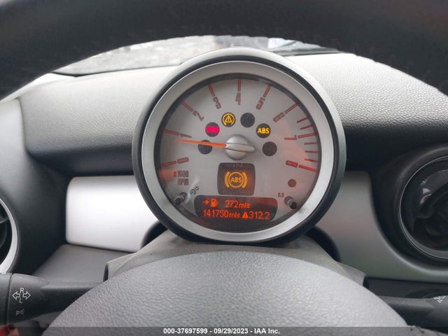 2008 MINI COOPER HARDTOP WMWMF33548TU67566 Photo 6