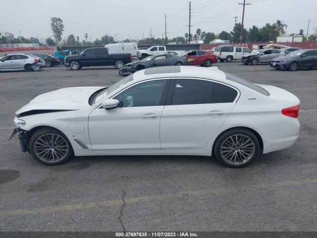 WBAJA9C50JB251231 BMW 5 Series 530e Iperformance