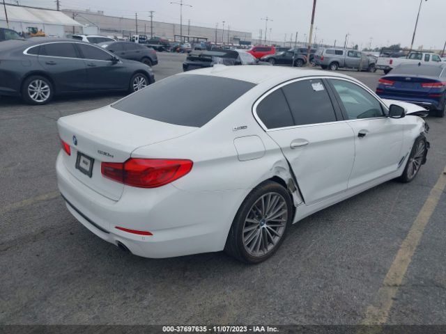 WBAJA9C50JB251231 BMW 5 Series 530e Iperformance