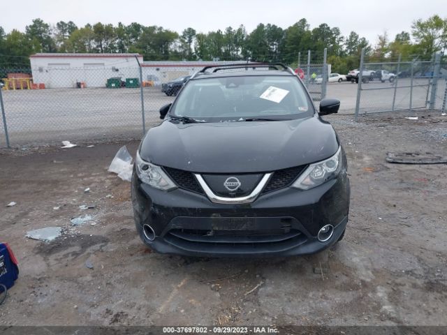 JN1BJ1CR5HW129398 Nissan Rogue Sport Sl