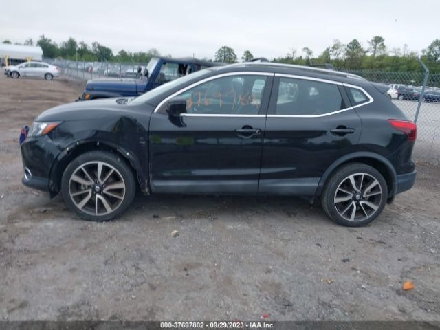 JN1BJ1CR5HW129398 Nissan Rogue Sport Sl