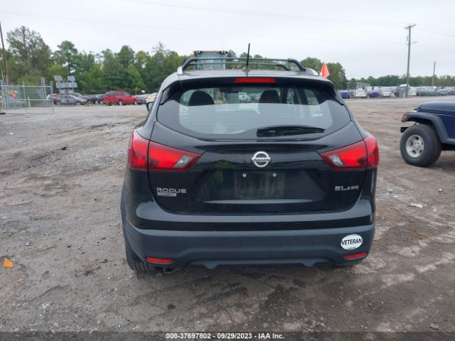JN1BJ1CR5HW129398 Nissan Rogue Sport Sl