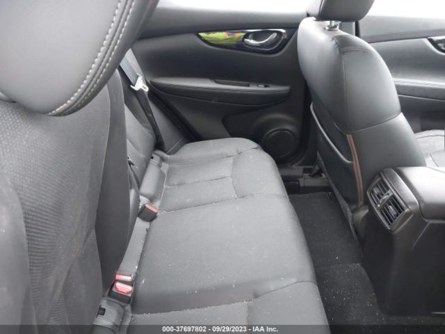 JN1BJ1CR5HW129398 Nissan Rogue Sport Sl